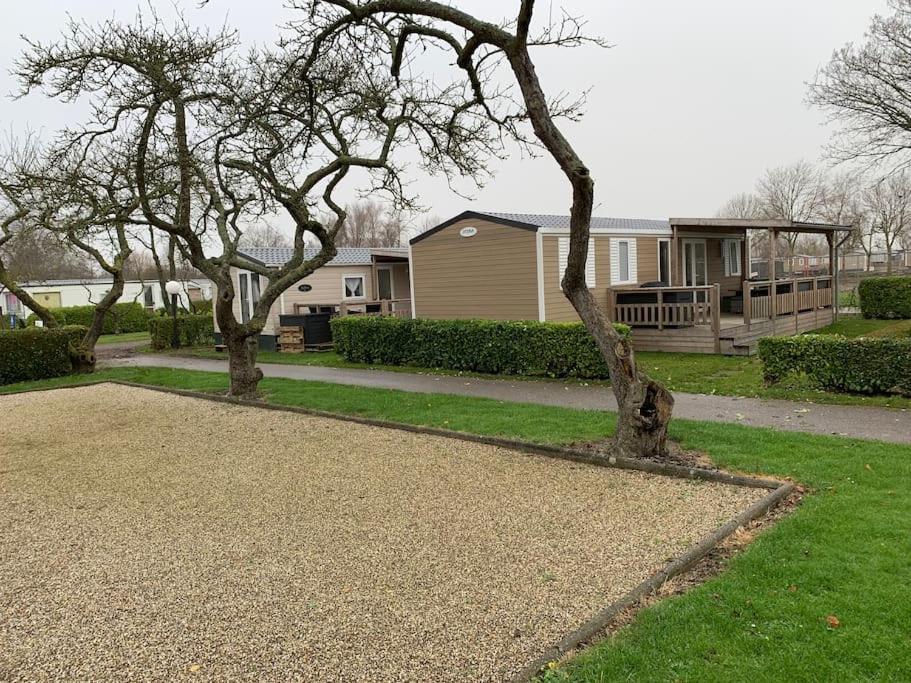 Gezellig Chalet In Het Mooie Zeeland - โอชต์คาเปลเล ภายนอก รูปภาพ